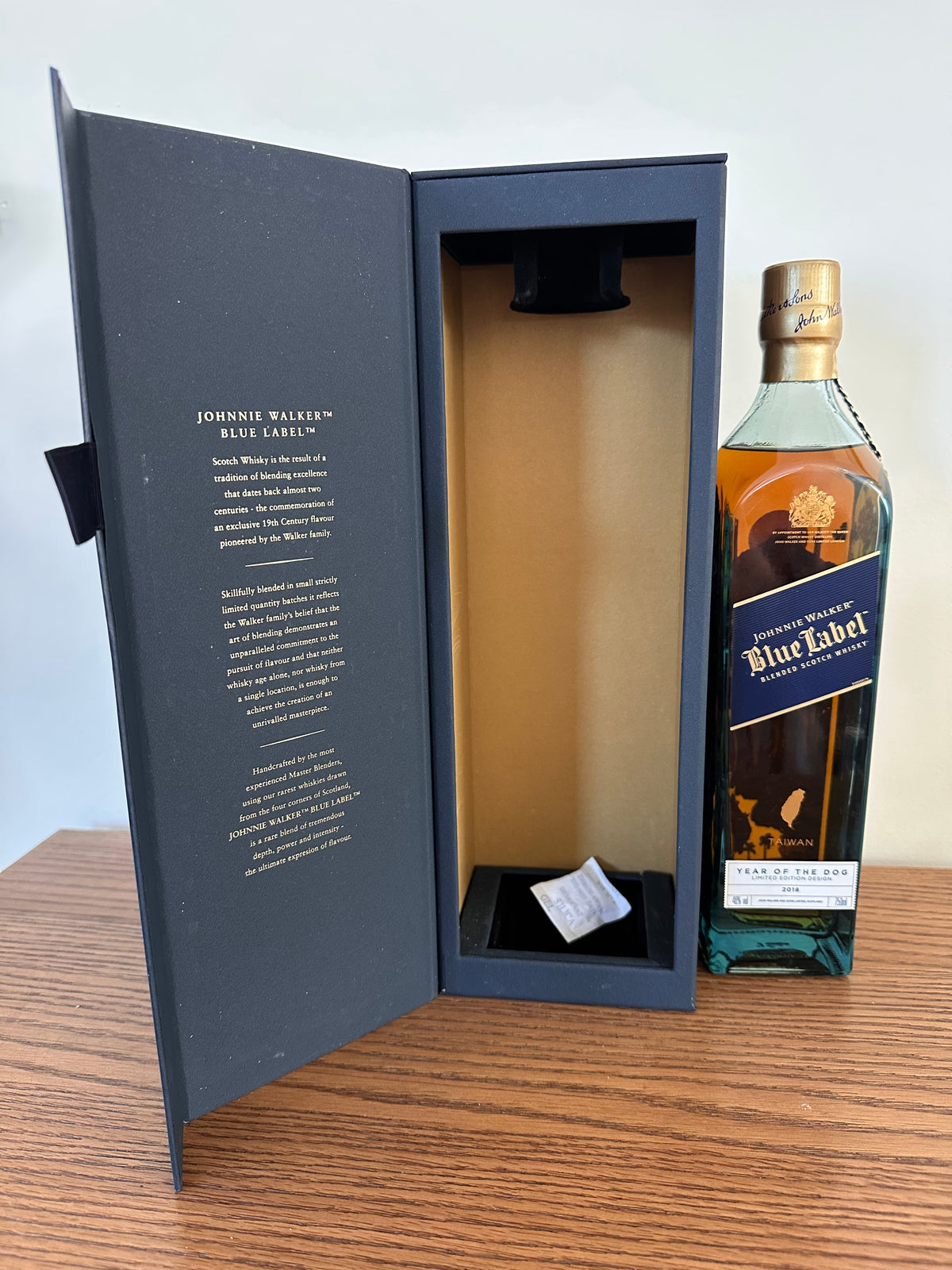 2018 Johnnie Walker Blue Label Year Of The Dog Limited Edition Blended Scotch Whisky 750ml