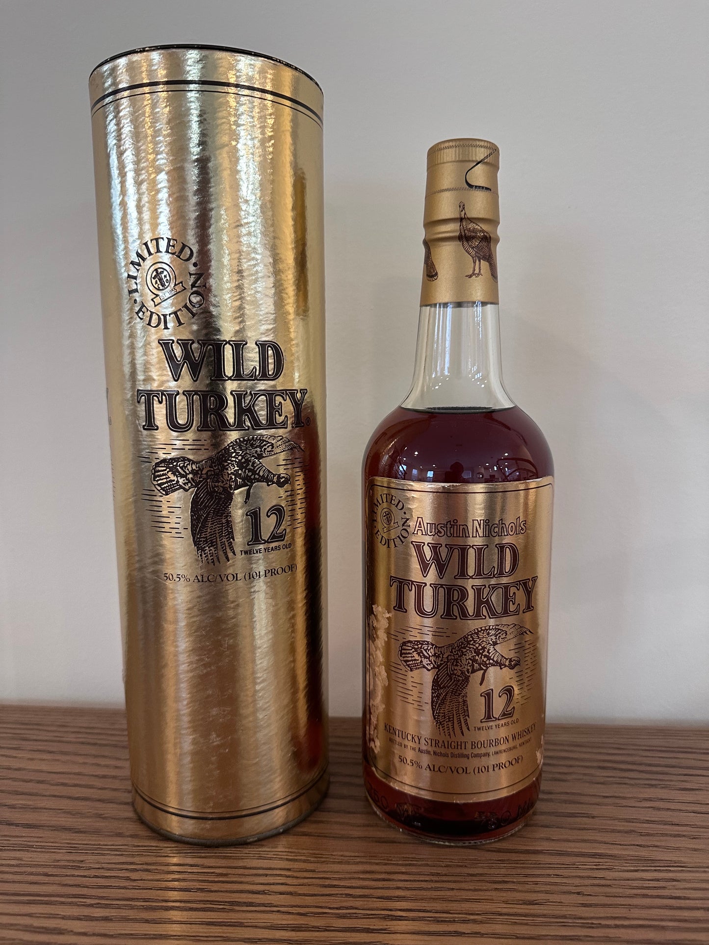 Wild Turkey 12 Year Old 1992 Gold Foil KentuckyStraight Bourbon Whiskey 750ml