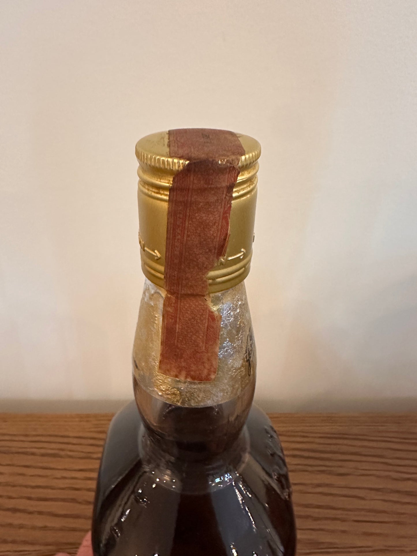 J.W. Dant Bourbon (1960s-1970s Release) 86 Proof Export 4/5 Quart