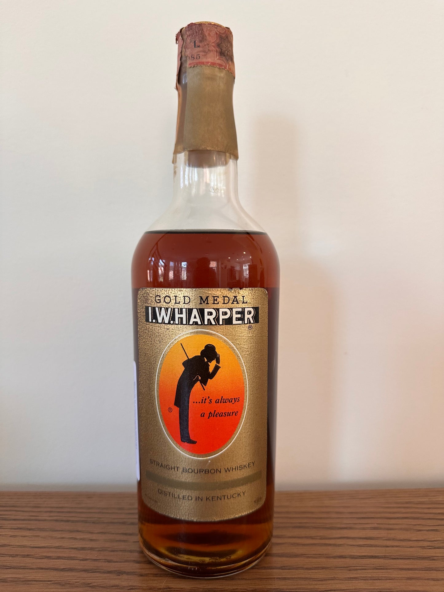 I.W. Harper Gold Medal Bourbon Whiskey 0.75l Vintage Imported By S.I.L.V.A Bianchi S.P.A