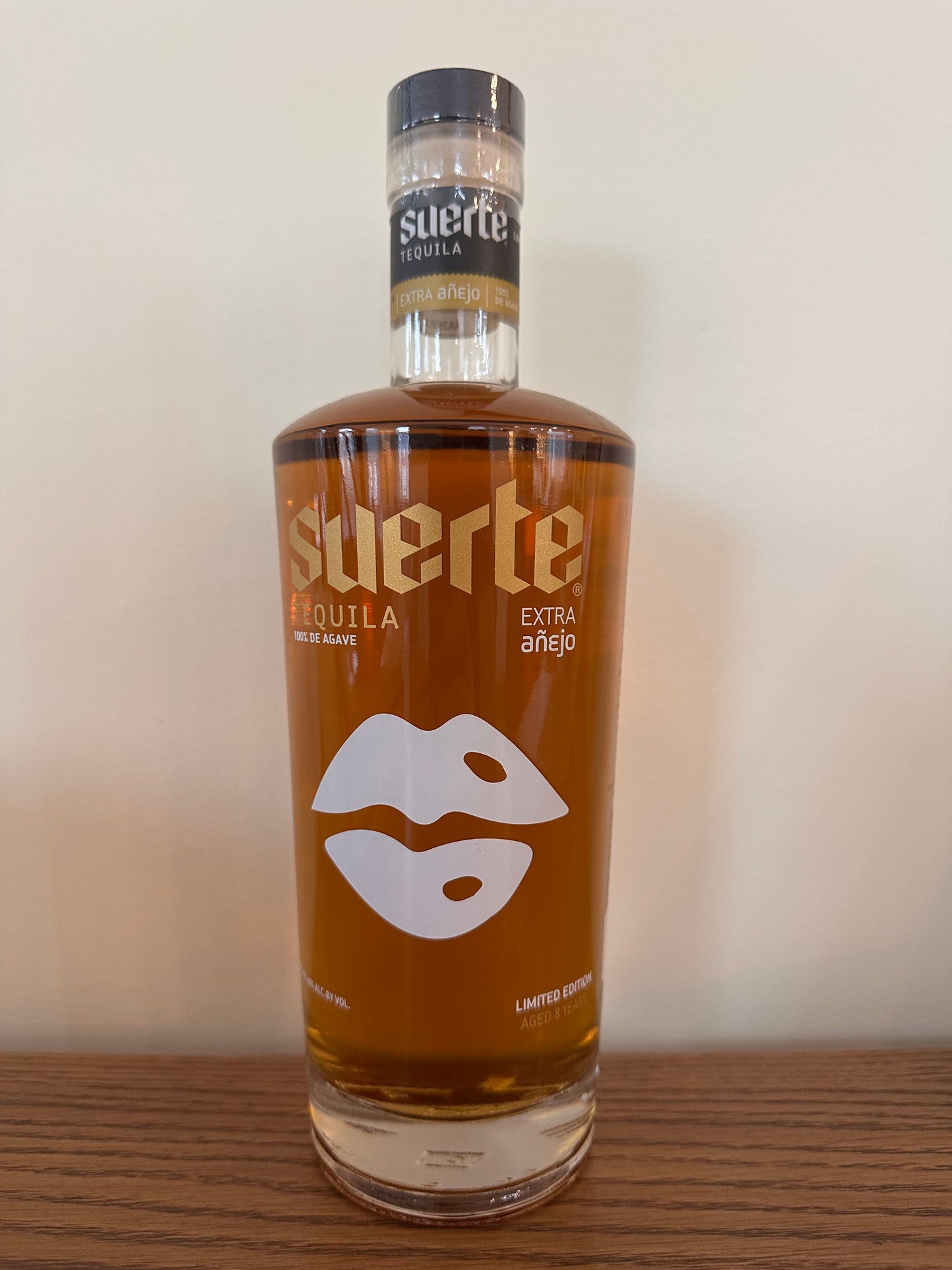 Suerte Extra Anejo Lips Good Luck Kiss