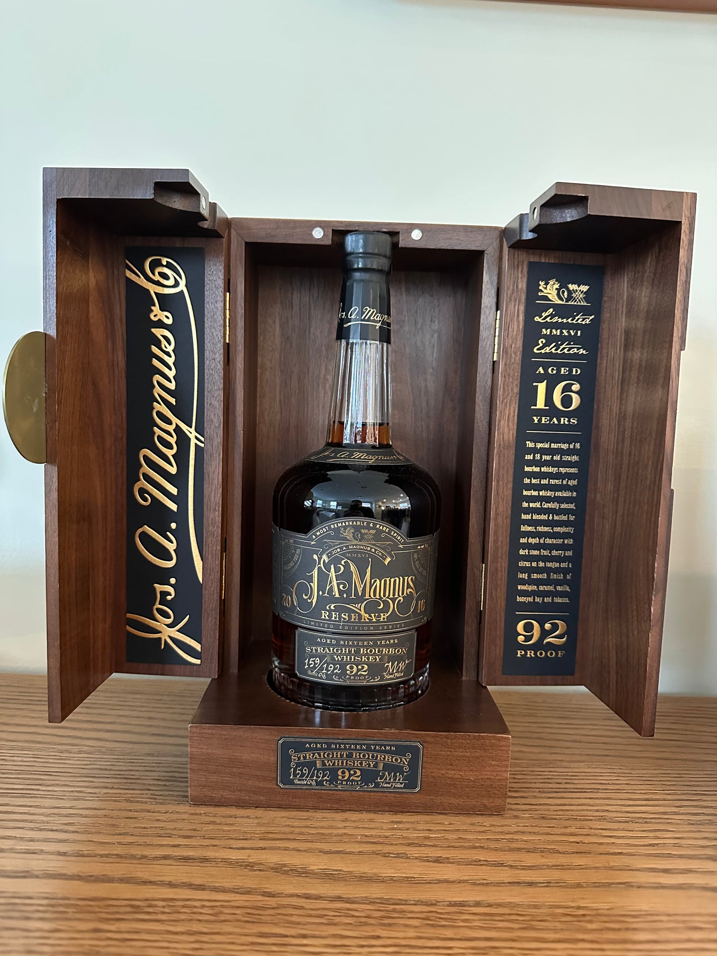 Joseph Magnus Reserve 16 years Old Straight Bourbon 750ml