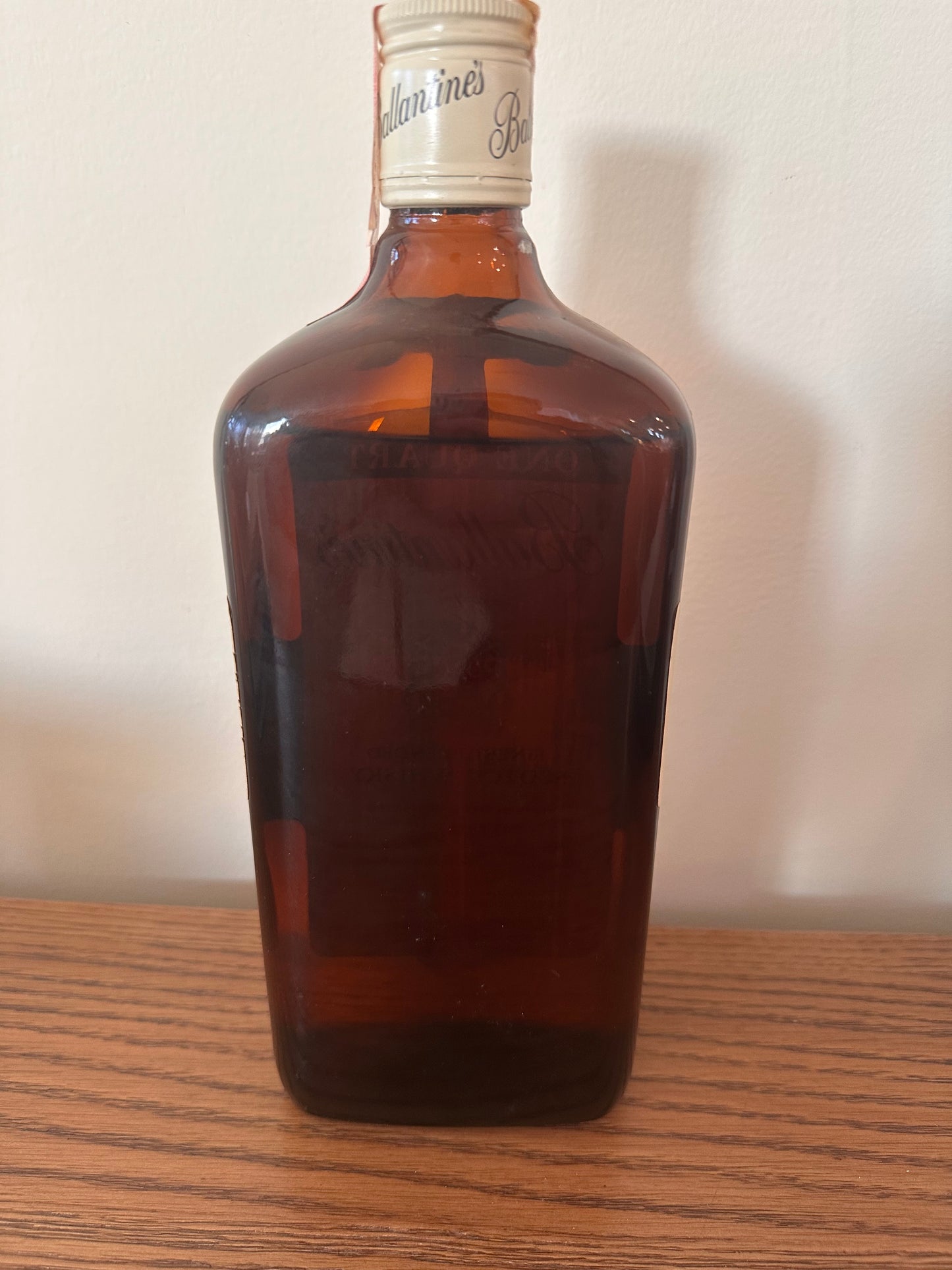 Ballantine's Finest Blended Scotch Whisky Quart 1977-1982