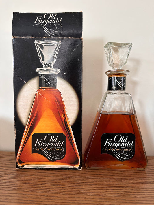 1976 Old Fitzgerald Prime Kentucky Straight Bourbon Whiskey Full Triangular Decanter 4/5 Quart