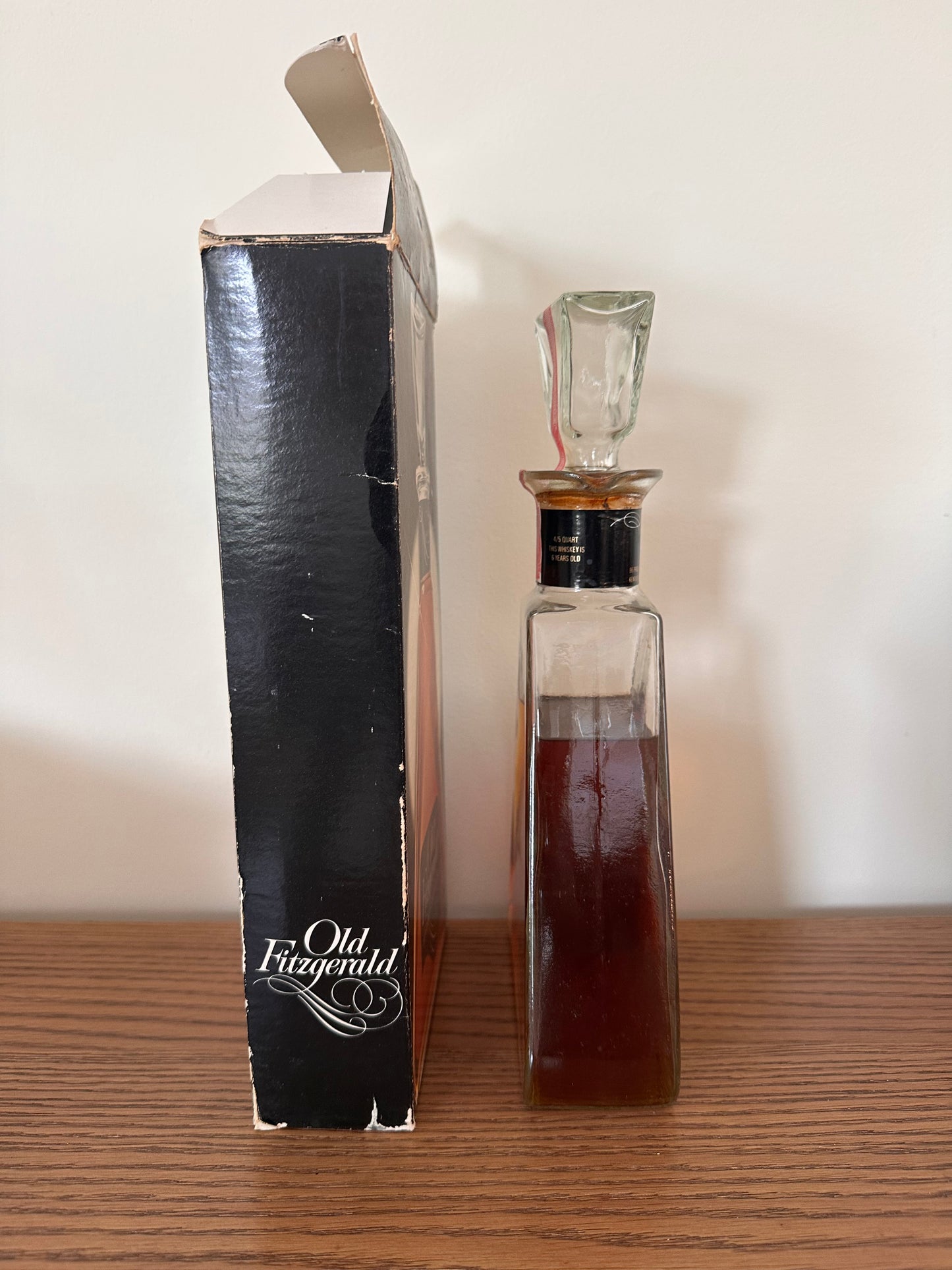 1976 Old Fitzgerald Prime Kentucky Straight Bourbon Whiskey Full Triangular Decanter 4/5 Quart